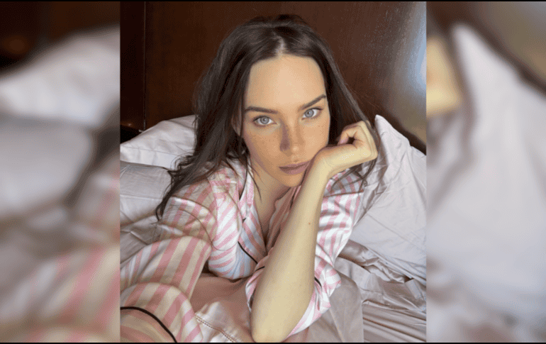 Lejos de engancharse en la polémica, Belinda reaccionó a las críticas compartiendo en sus redes sociales una serie de fotografías en pijama con un estilo sensual. ESPECIAL/ Facebook/ Belinda