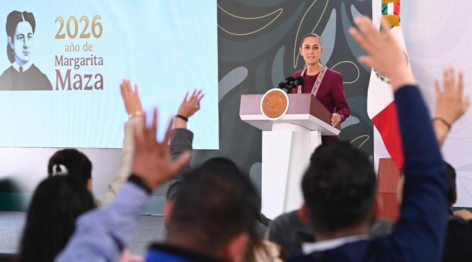 Claudia Sheinbaum informó que mantiene comunicación constante con la presidenta municipal de Uruapan, Grecia Quiroz. EFE/Presidencia de México