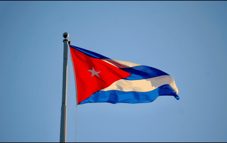 El impacto financiero de las sanciones estadounidenses sobre la economía cubana es monumental. Tan solo en periodos de siete meses evaluados recientemente, la isla ha reportado pérdidas superiores a los tres mil 800 millones de dólares, afectando drásticamente sus exportaciones, operaciones bancarias y la importación de tecnologías avanzadas. CANVA