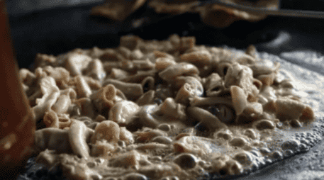 Los tacos de tripa, uno de los platillos más tradicionales de la comida mexicana, tienen una gran popularidad, tanto en las calles de las ciudades como en los hogares. EL INFORMADOR / ARCHIVO