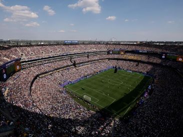 Los equipos sobrevivientes deberán superar los octavos, cuartos y las semifinales para ganarse el derecho de pisar el césped del Estadio de Nueva York/Nueva Jersey. AFP / ARCHIVO
