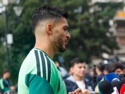 El atacante Raúl Jiménez reconoció que el partido frente a Inglaterra representa uno de los compromisos más importantes en la historia reciente del futbol mexicano por lo que está en juego. EFE / S. Gutiérrez