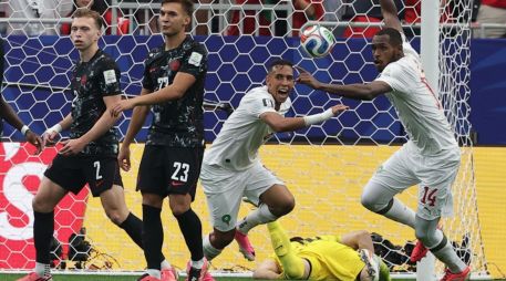 La selección africana resolvió un partido de alta exigencia gracias a su contundencia en el segundo tiempo.  EFE / C. Neundorf