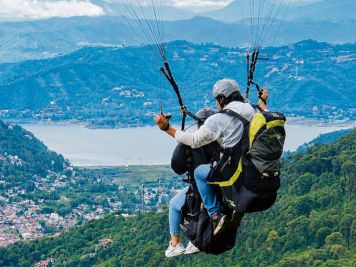 Valle de Bravo y Colima: vacaciones a dos velocidades