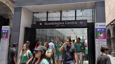 Además de las líneas 1, 2 y 3 del Tren Ligero, Mi Macro Periférico también estará operando hasta medianoche. ESPECIAL/Siteur
