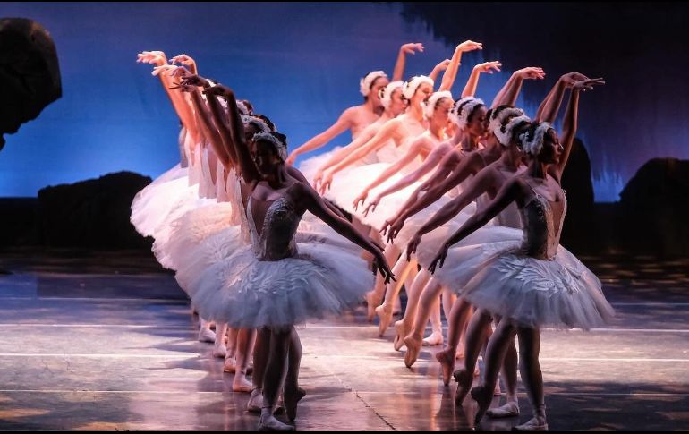 Para el Ballet de Jalisco, montar El lago de los cisnes también representa uno de los mayores desafíos de su repertorio. ESPECIAL / BALLET DE JALISCO