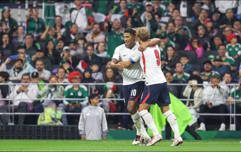 Jude Bellingham firmó la victoria de la Selección inglesa al anotar un doblete durante el encuentro de octavos de final. EL INFORMADOR/ A. Navarro