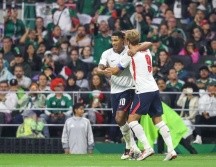 Jude Bellingham firmó la victoria de la Selección inglesa al anotar un doblete durante el encuentro de octavos de final. EL INFORMADOR/ A. Navarro