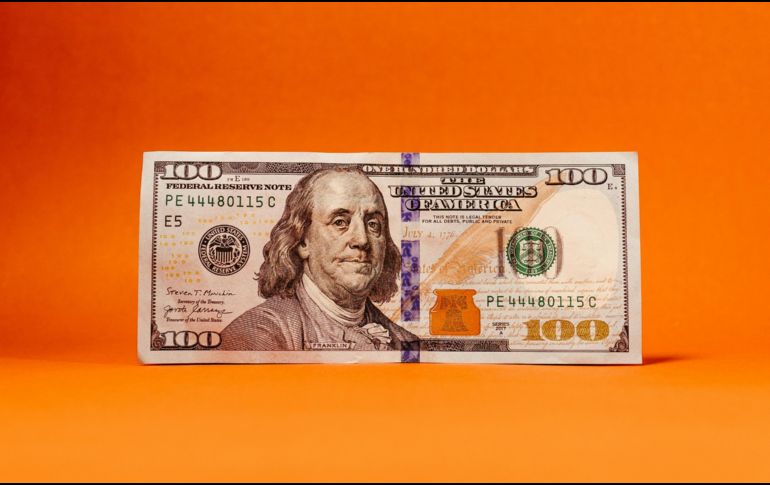 El viernes 3 de julio, el dólar cerró con una cotización de $17.47 pesos por unidad. UNSPLASH / J. BORBA