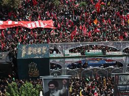 El jueves, finalmente, será enterrado Jameneí en la ciudad sagrada de Mashad, en el noreste del país, en el mausoleo del imán Reza, el octavo imán del chiísmo. EFE/EPA/A. Taherkenareh