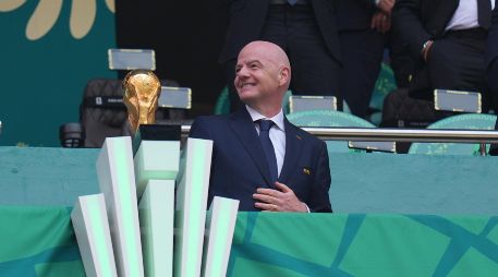 La controversia con Gianni Infantino surgió luego de que Folarin Balogun, expulsado ante Bosnia y Herzegovina, quedara habilitado para jugar gracias a la aplicación del artículo 27 del Código Disciplinario de la FIFA. IMAGO7