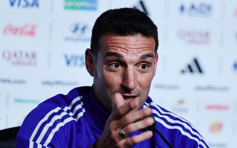 El entrenador argentino, Lionel Scaloni, habla en conferencia de prensa en Atlanta, previo al juego contra Egipto. EFE/R. Wittek