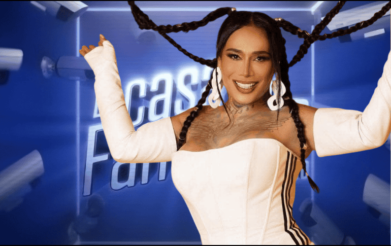 La filtración de una lista de posibles participantes para La Casa de los Famosos México 2026 ha desatado rumores sobre el ingreso de Karina Torres. ESPECIAL/Facebook @Karina Torres