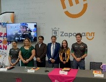 El alcalde Juan José Frangie, acompañado de diferentes autoridades como Alejandra Galindo, directora general de Comude, presentó la cuarta edición de la carrera Zapopan Gravel. EL INFORMADOR / L. Ascanio