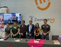 El alcalde Juan José Frangie, acompañado de diferentes autoridades como Alejandra Galindo, directora general de Comude, presentó la cuarta edición de la carrera Zapopan Gravel. EL INFORMADOR / L. Ascanio