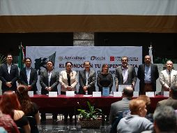 Leche para el Bienestar inauguró una feria del libro para impulsar la lectura y la capacitación de su personal. CORTESÍA.