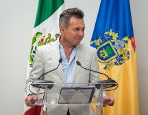 Pablo Lemus tuvo que ser hospitalizado después de un evento con niños y adolescentes que representarán a México en la Olimpiada de Matemáticas. X/GobiernoJalisco