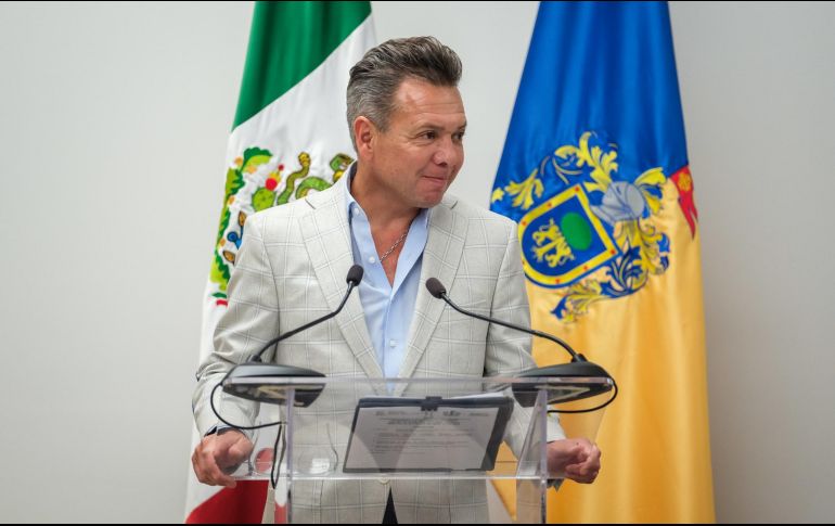 Pablo Lemus tuvo que ser hospitalizado después de un evento con niños y adolescentes que representarán a México en la Olimpiada de Matemáticas. X/GobiernoJalisco