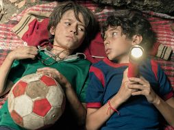 Yago Andreu y Aldo Emiliano Navarro construyen el corazón emocional de la serie a través de una amistad que desafía el miedo. CORTESÍA