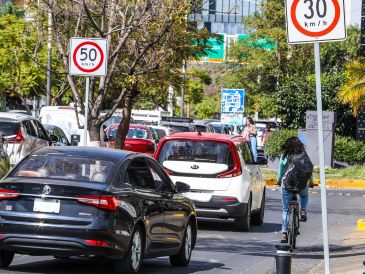 Las autoridades de Guadalajara han establecido límites de velocidad muy específicos. Estos parámetros se encuentran cuidadosamente adaptados a cada tipo de vialidad, al tipo de vehículo y a las zonas especiales dentro del municipio. EL INFORMADOR / ARCHIVO