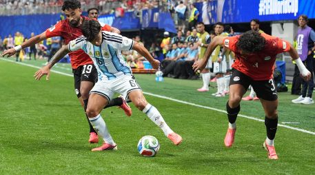 Uno de los principales reclamos es el gol anulado a Egipto al inicio del segundo tiempo por una supuesta falta previa en la jugada. EFE / A. Boal
