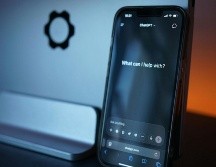 El nuevo modelo de voz de ChatGPT que elimina las conversaciones robóticas y mejora la interacción con respuestas más naturales y personalizadas. CANVA