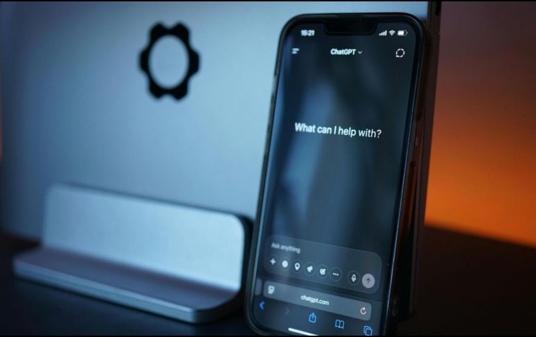 El nuevo modelo de voz de ChatGPT que elimina las conversaciones robóticas y mejora la interacción con respuestas más naturales y personalizadas. CANVA