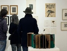 La subasta también incluyó una gráfica con elementos de collage de la artista argentina Liliana Porter y un múltiple del venezolano Jesús Rafael Soto. EFE/ARCHIVO