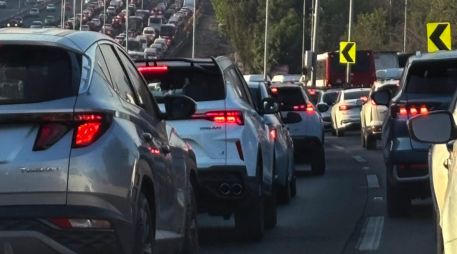 El programa Hoy No Circula se aplica de las 5:00 a las 22:00 horas en todas las alcaldías de la Ciudad de México y en tres zonas conurbadas del Estado de México. EFE/S. Gutiérrez