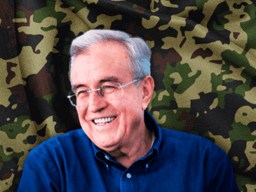 Riva Palacio apunta que "nueva información que ha trascendido en la Secretaría de la Defensa, revela que el ex gobernador está siendo protegido por el Ejército en una de sus dos instalaciones militares". FACEBOOK / Rubén Rocha Moya