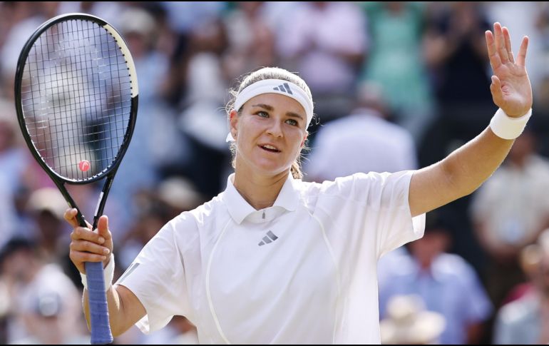 La checha le arrebata el sueño de la primera Final en Wimbledon a Coco Gauff. EFE / T. Akmen