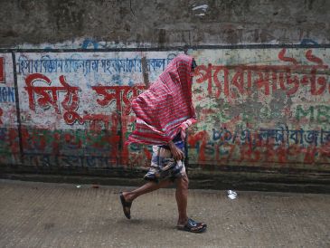 Bangladesh afirmó que, desde abril, se ha vacunado a 18,5 millones niños, lo que representa el 103 % de la cobertura prevista. EFE/ARCHIVO