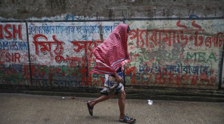 Bangladesh afirmó que, desde abril, se ha vacunado a 18,5 millones niños, lo que representa el 103 % de la cobertura prevista. EFE/ARCHIVO