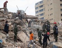 El servicio satelital de Starlink fortalece las comunicaciones de emergencia mientras miles de personas permanecen incomunicadas. EFE/ R. Peña