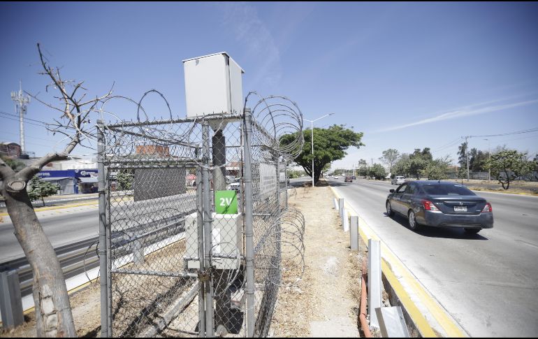 La recopilación de la AMIM demuestra que persisten las conductas temerarias, pese a que hubo una baja en el total de fotomultas aplicadas en 2025. EL INFORMADOR / ARCHIVO