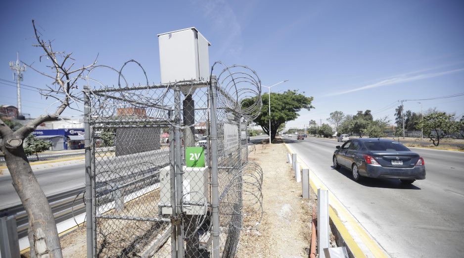La recopilación de la AMIM demuestra que persisten las conductas temerarias, pese a que hubo una baja en el total de fotomultas aplicadas en 2025. EL INFORMADOR / ARCHIVO