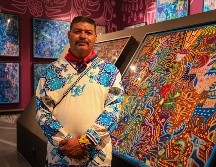 La exposición también acerca al público a los nierikas, tablas votivas que funcionan como relatos visuales de la cosmovisión wixárika. EL INFORMADOR/J. Acosta