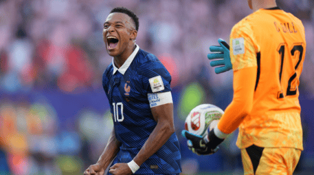 Mbappé anota el primero de la ventaja contra Marruecos. IMAGO7/ R. VADILLO