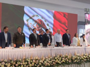 Con la Presidenta Claudia Sheinbaum, el objetivo es fortalecer la salud pública, modernizar las instituciones, ampliar capacidades y hacer uso de la tecnología, señaló Lomelí. ESPECIAL