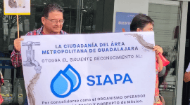 Ciudadanos protestan afuera del Siapa
