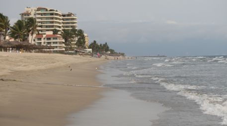 Playa del Cuale fue la única en Jalisco que rebasó el parámetro permitido de enterococos. EL IFORMADOR/ARCHIVO