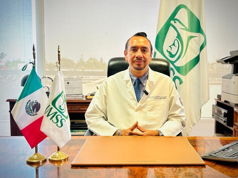 El doctor Eduardo González. IMSS JALISCO