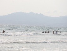 Cofepris explica que las aguas de estas cinco playas no son aptas para nadar o para deportes acuáticos. EL INFORMADOR/ARCHIVO