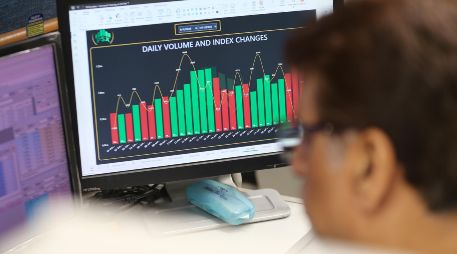 En la jornada de hoy destacó la subida de Meta en un 5.97 %, noticia que contribuyó a que los tres indicadores neoyorquinos ganaran. EFE/R. Khan
