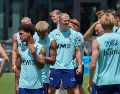 Erling Haaland y sus compañeros durante el entrenamiento previo al juego contra Inglaterra. EFE/A. Boal