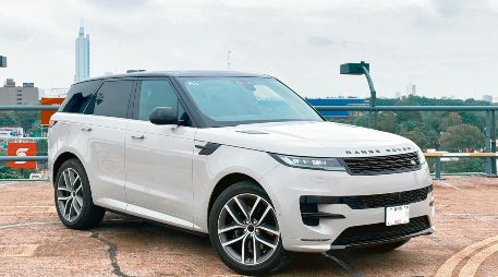 La camioneta cuenta con líneas definidas, curvas y superficies balanceadas que están presentes en el exterior, con faros LED afilados y una parrilla contenida. ESPECIAL