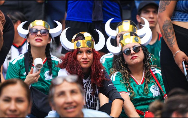 La afición noruega dominó el Fan Fest de Guadalajara, pero Inglaterra se quedó con la victoria y el festejo final. EL INFORMADOR/ J. ACOSTA.