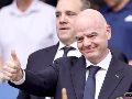 Infantino habló ante medios sobre la posibilidad de aumentar el cupo de las próximas Copas del Mundo. EFE / EPA / RONALD WITTEK