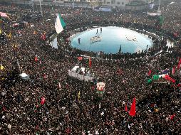 Imagen de archivo de la vista general de los miles de personas que acudieron al funeral del comandante de la Fuerza Quds de la Guardia Revolucionaria, el general Qasem Soleimaní, en Teherán en 2020. EFE/ ARCHIVO