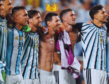 Las declaraciones de Gianni Infantino, quien ha expresado en múltiples ocasiones su profunda admiración por Messi, son utilizadas frecuentemente para alimentar estas suspicacias. AP / ARCHIVO